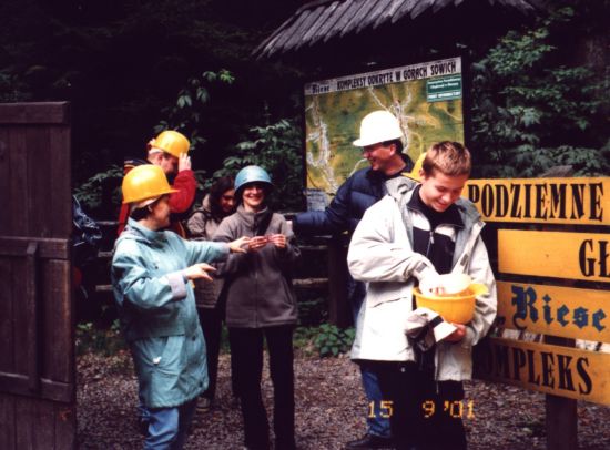 w04.jpg, 45179 bytes, 01-09-17