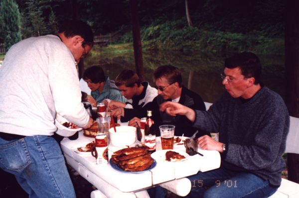 2.jpg, 40274 bytes, 01-09-17